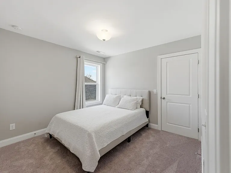 507 Stinson Ct — Photo 35