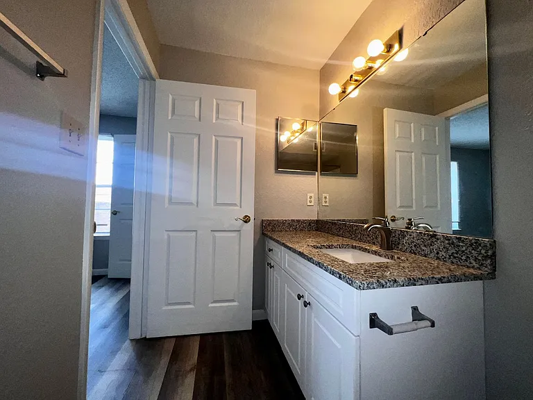 4355 Perkinshire Ln #M-104 — Photo 15
