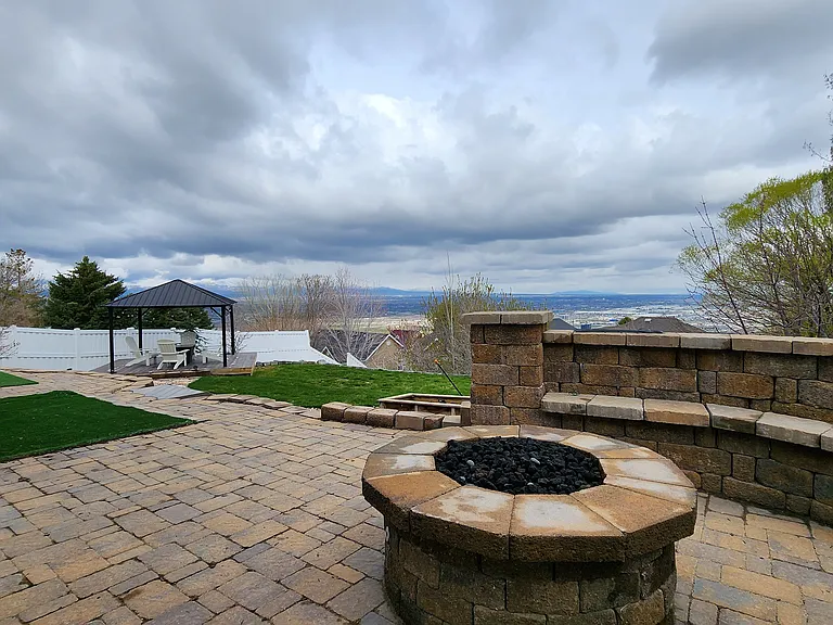 443 E Parowan Way — Photo 32