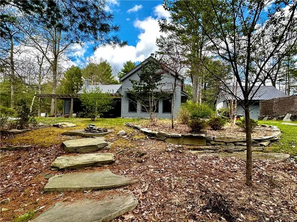 182 Haring Road, Barryville, NY 12719