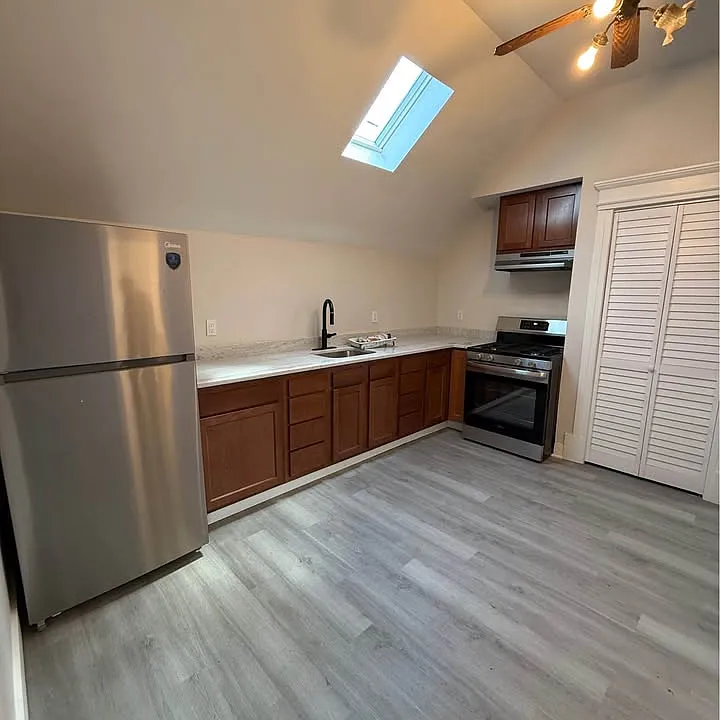 506 Whalley Ave #2