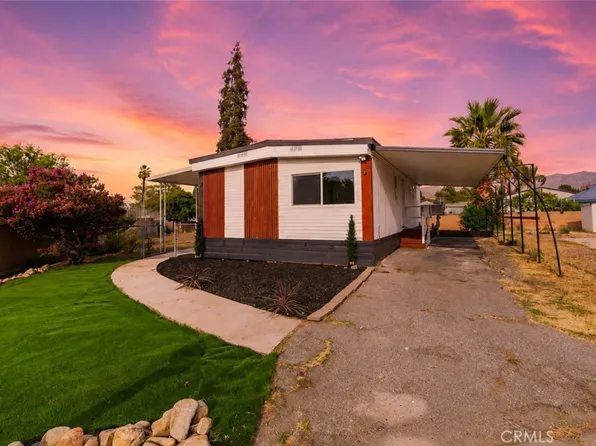 142 Sir Damas Dr, Riverside, CA 92507