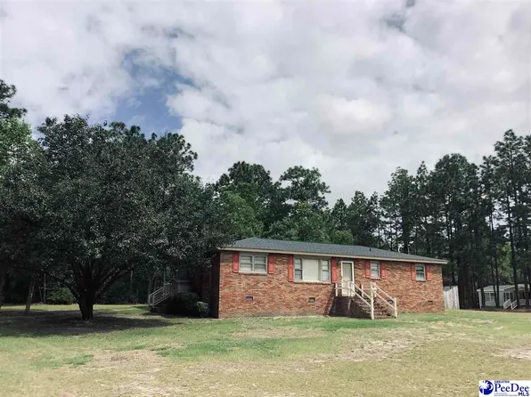 2330 Congaree Dr, Hartsville, SC 29550