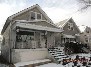 5807 W Waveland Ave, Chicago, IL 60634