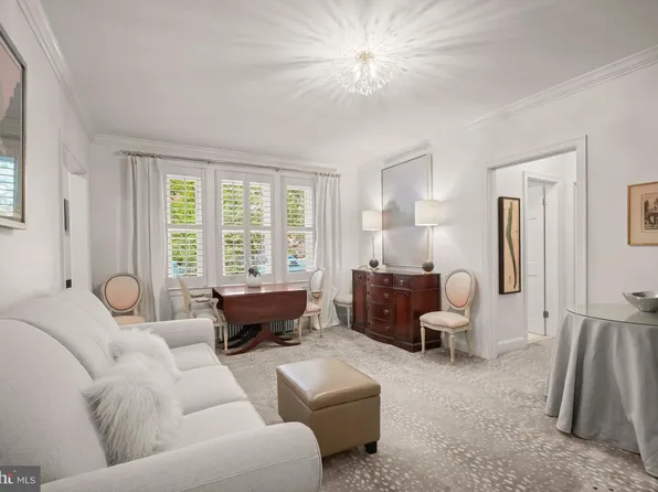 2655 41st St NW APT 102, Washington, DC 20007