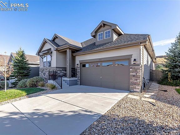 2nd image of 2490 Lassen Ln