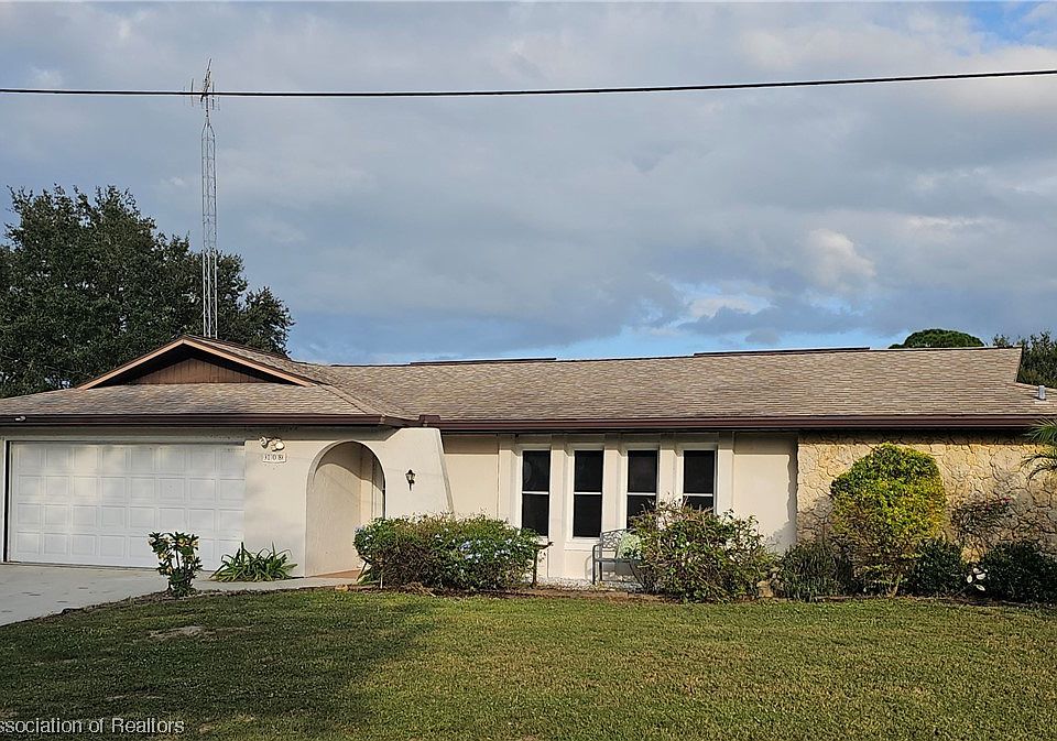 1st image of 108 Autumn Ln
