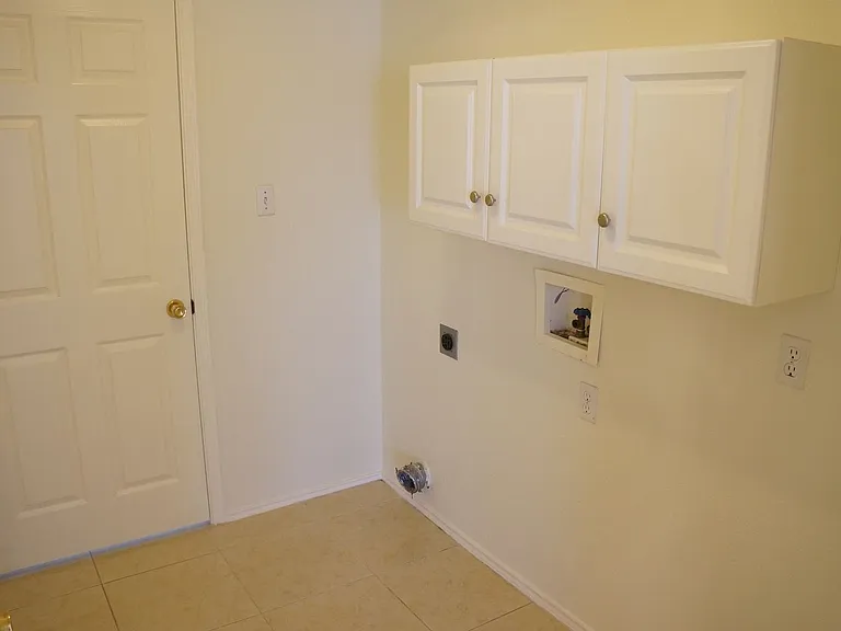 8000 Summer Sun Dr — Photo 16