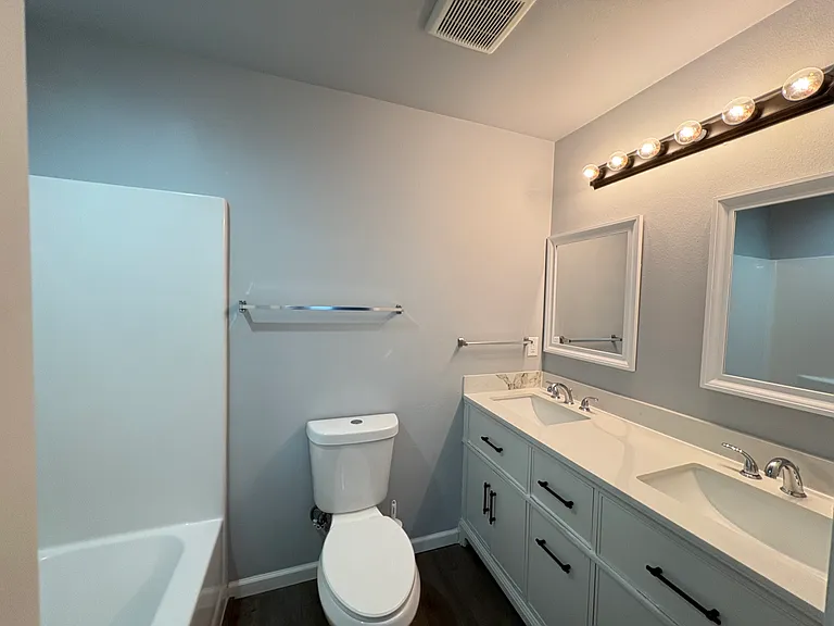114 Paschke Ln — Photo 10