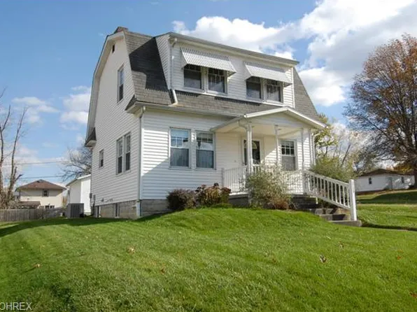 2128 Myrtle Ave, Zanesville, OH 43701