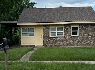 5723 Pauline Dr, New Orleans, LA 70126