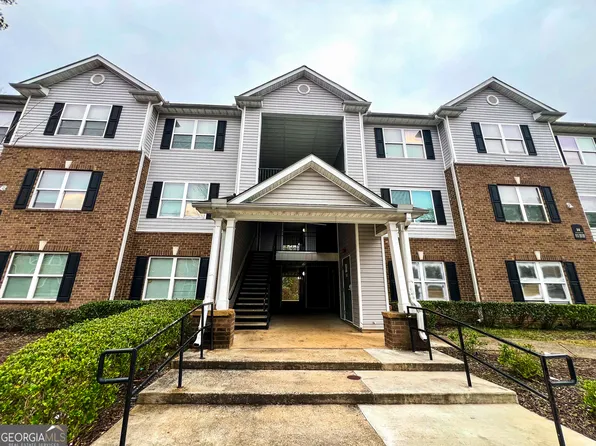 14104 Fairington Ridge Cir, Lithonia, GA 30038