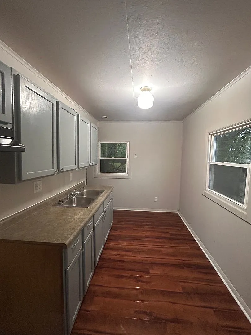 3519 Euclid Ave. — Photo 3