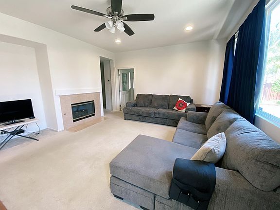 5th image of 31266 Gardenside Ln