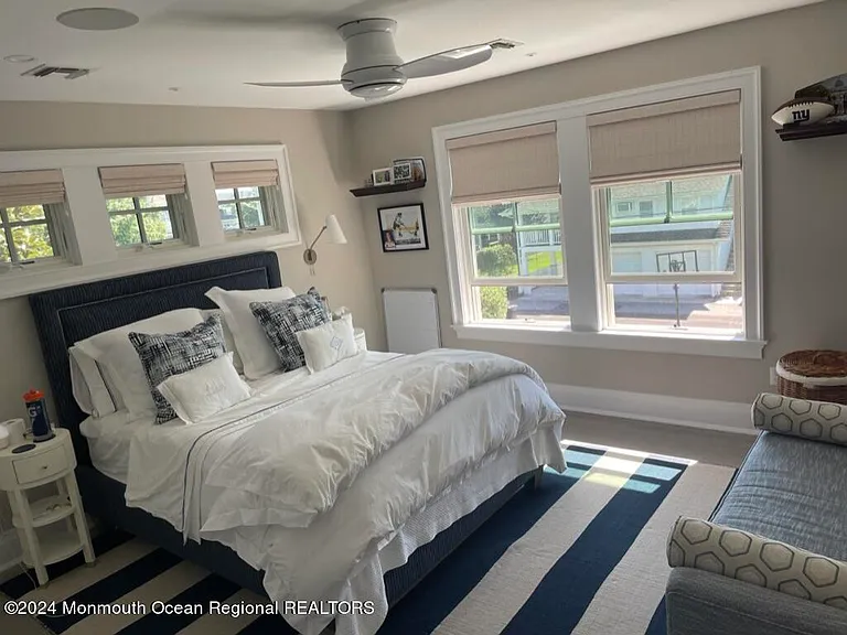 117 Sylvania Ave — Photo 26