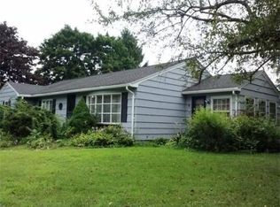 10 Sawmill Rd, Dudley, MA 01571