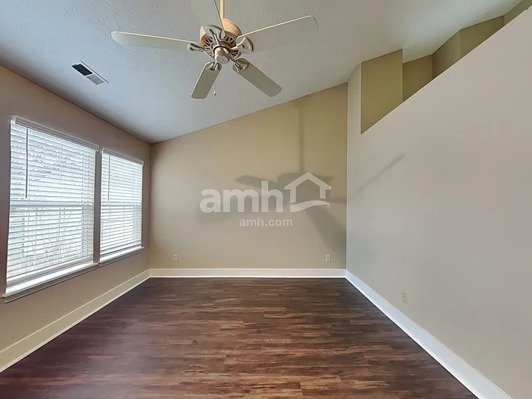 7818 Bent Willow Dr — Photo 8