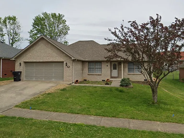343 Reynolds Dr — Photo 1