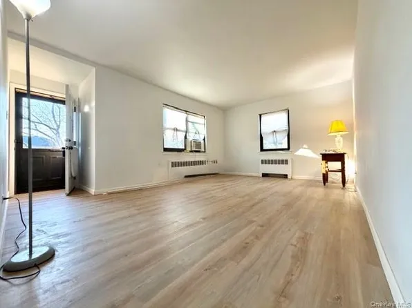 219-36 74 Avenue #323A1, Bayside, NY 11364