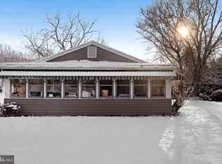 930 Coldspring Rd, Fayetteville, PA 17222