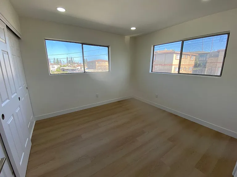 7791 Slater 4-Plex — Photo 5