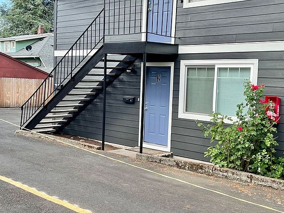 2nd image of 711 E 19th St APT D