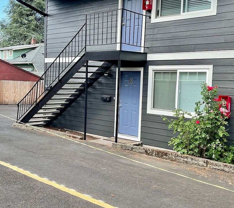 1st image of 711 E 19th St APT D