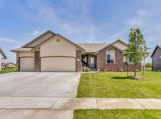 2220 S Michelle St, Wichita, KS 67207
