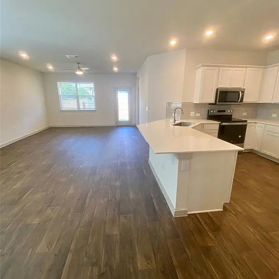 3117 Bragg Pl — Photo 5