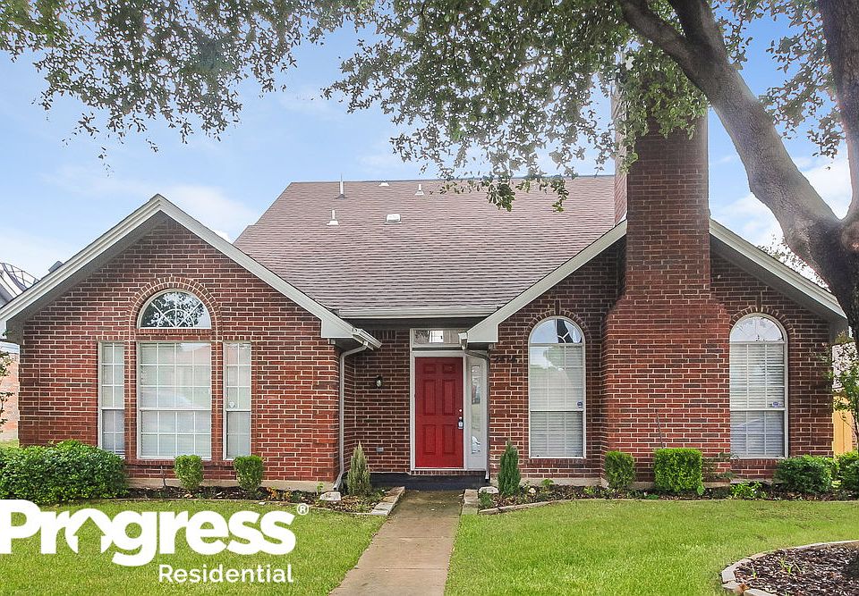 1st image of 2414 Highdale Dr