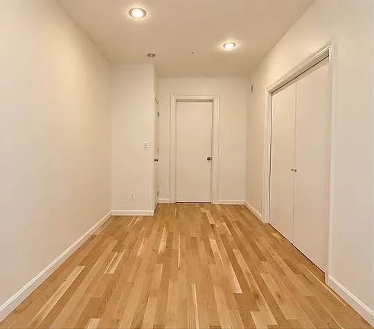 247 Wadsworth Avenue — Photo 4