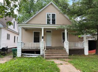 911 N 14th St, Springfield, IL 62702