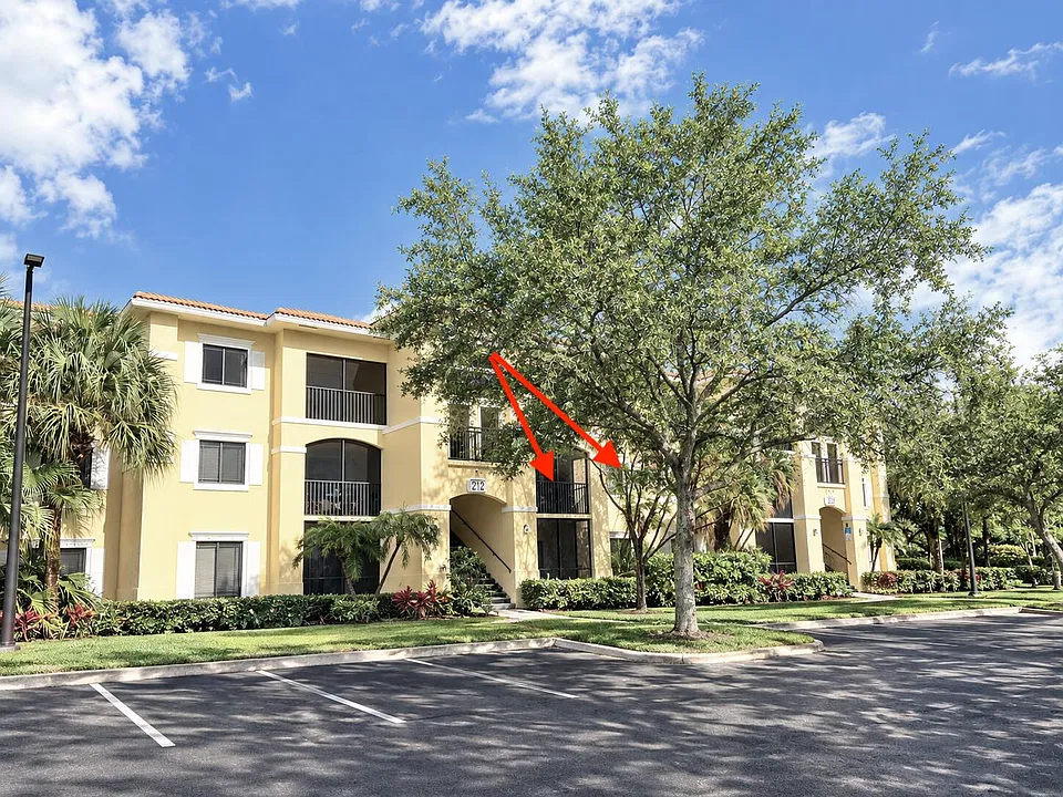 2726 Anzio Ct #202