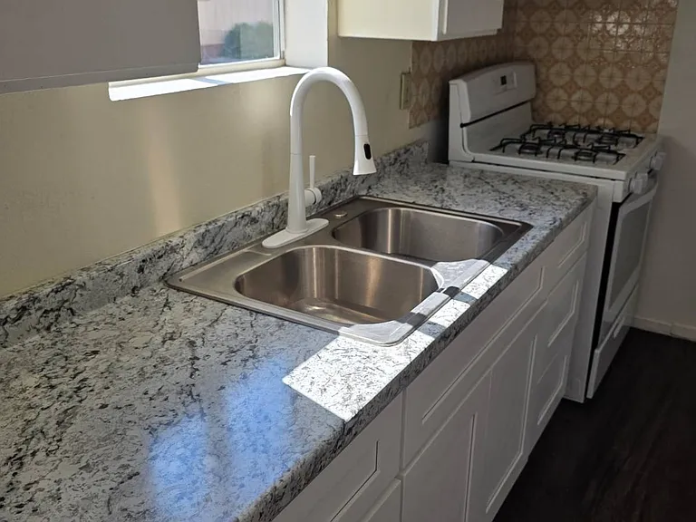 53080 Harrison St — Photo 3