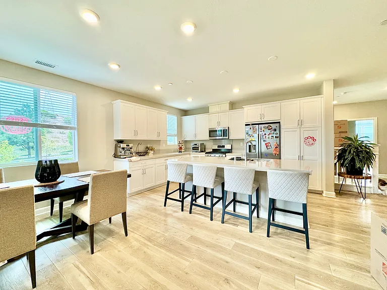 7911 Belluno Way — Photo 4