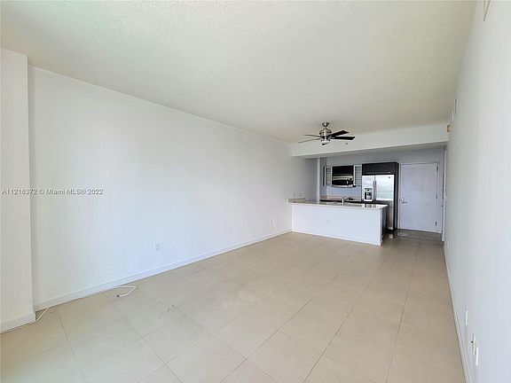 4th image of 333 NE 24th St APT 1403
