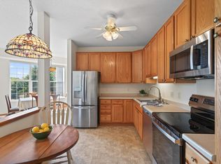15001 Burnhaven Dr Unit 216, Burnsville, MN 55337