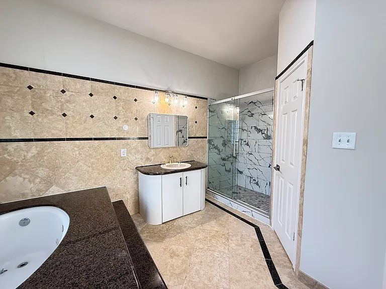 3122 Gatesbury North Dr — Photo 4