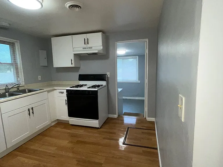 3028 Gabriel Ave — Photo 6