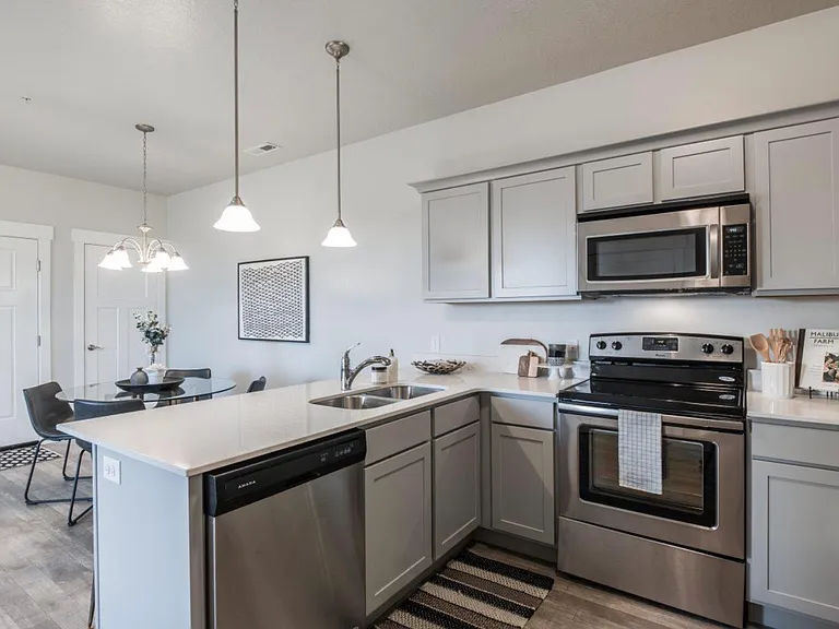 1813 W Newcastle Ln #C203 — Photo 11