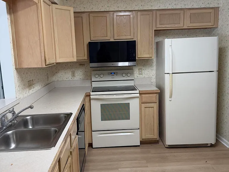 2049 Whitney Nicole Ln — Photo 11