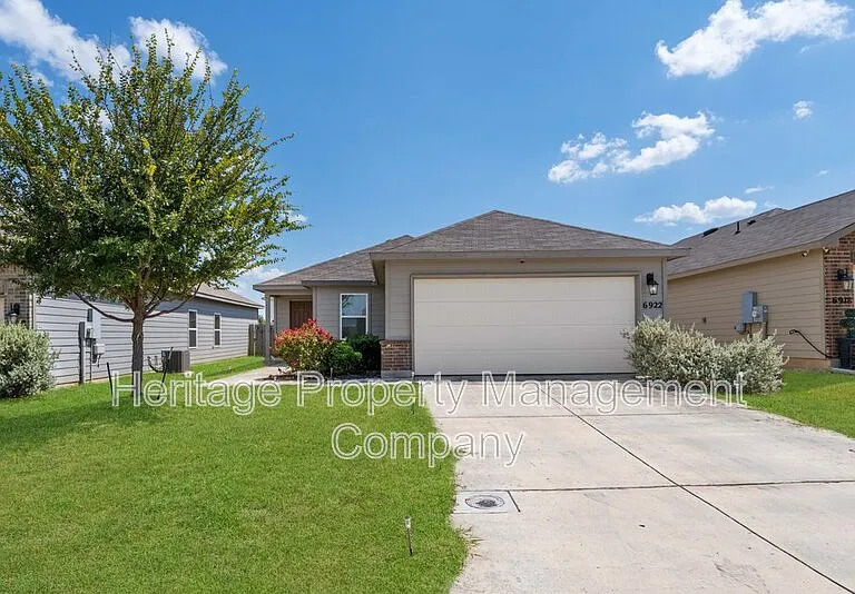 6922 Phoenix Path — Photo 1