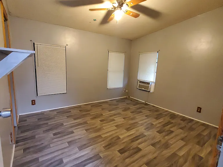 36116 Begonia Ave — Photo 2