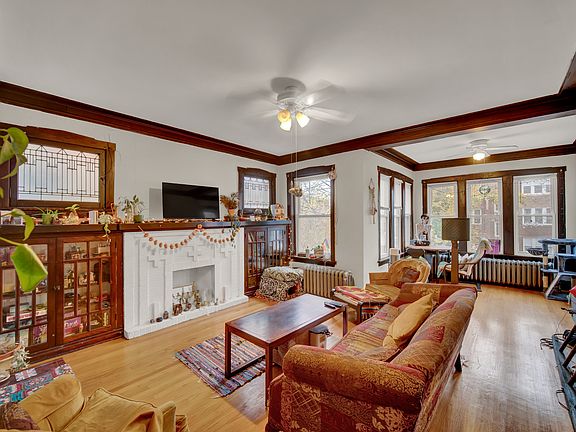 4th image of 6447 N Glenwood Ave