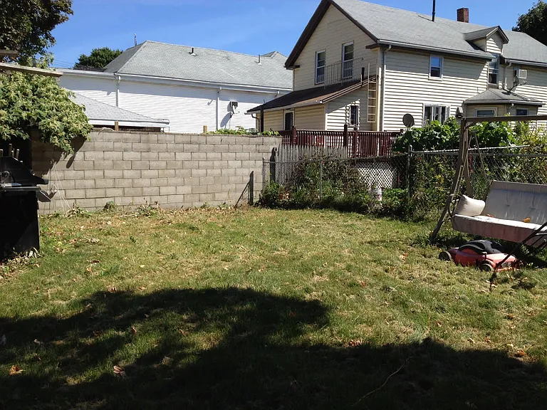 12 Shawmut St #2 — Photo 25
