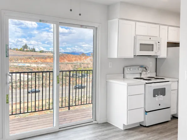 Moraine View Apartments, 102 Moraine Way #2F, Reno, NV 89503