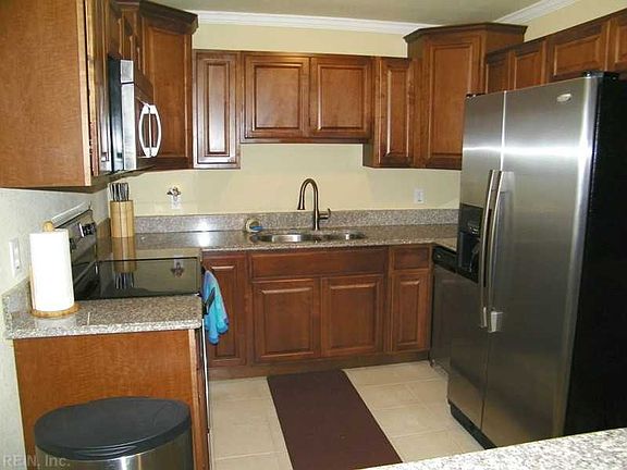 5th image of 1804 Hartford Dr