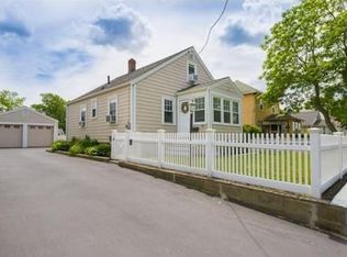 38 Bluff Rd, Weymouth, MA 02191
