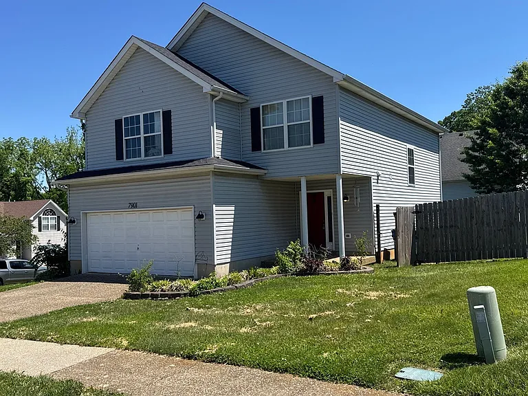 7901 Bridlewood Pl — Photo 2