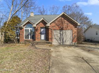 1401 Maple Ridge Ct, Simpsonville, KY 40067